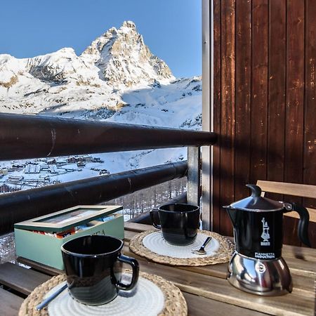 Erikzang - Cervinia Ski In Ski Out Apartments เบรยล์-แชร์วิเนีย ภายนอก รูปภาพ