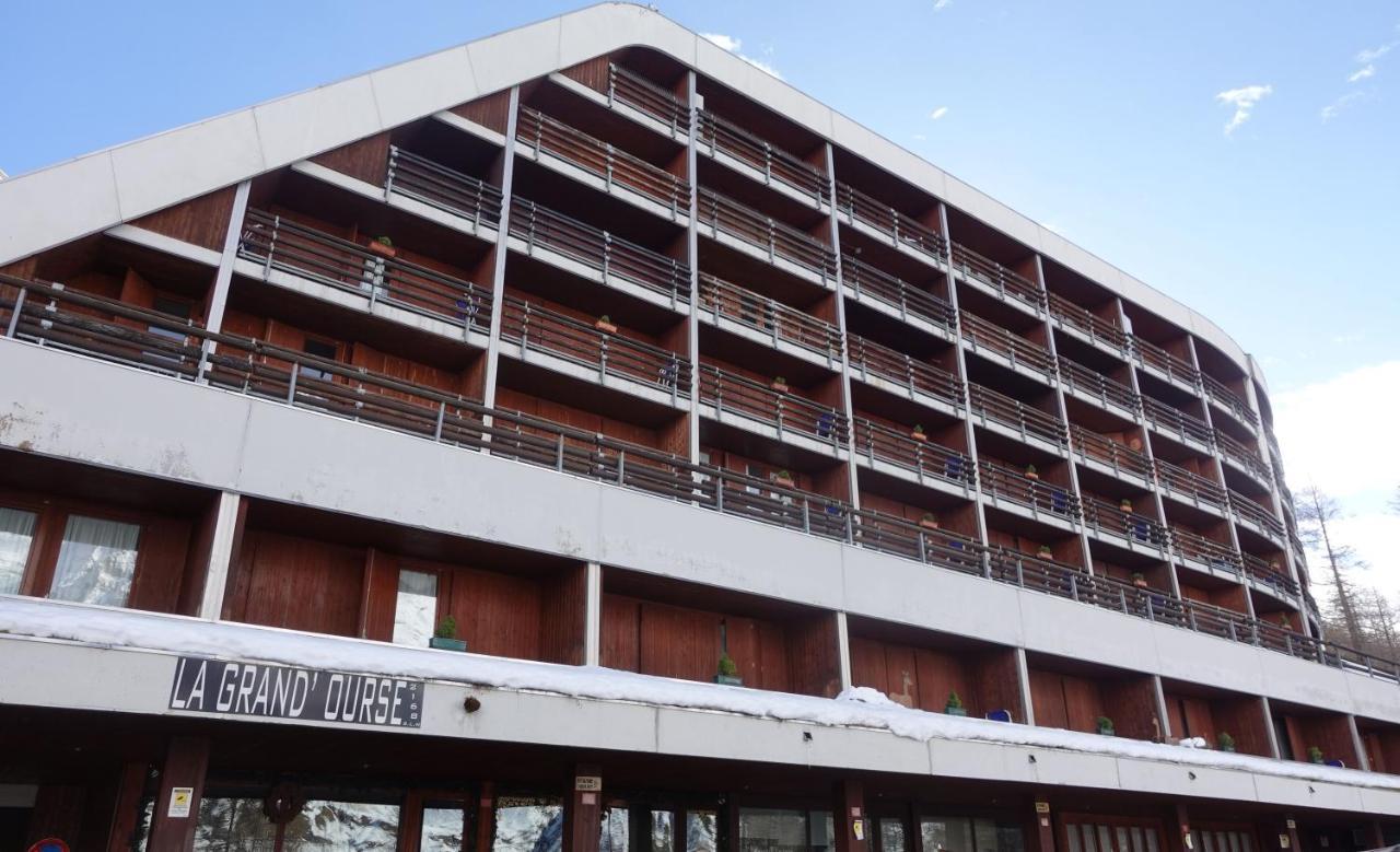 Erikzang - Cervinia Ski In Ski Out Apartments เบรยล์-แชร์วิเนีย ภายนอก รูปภาพ