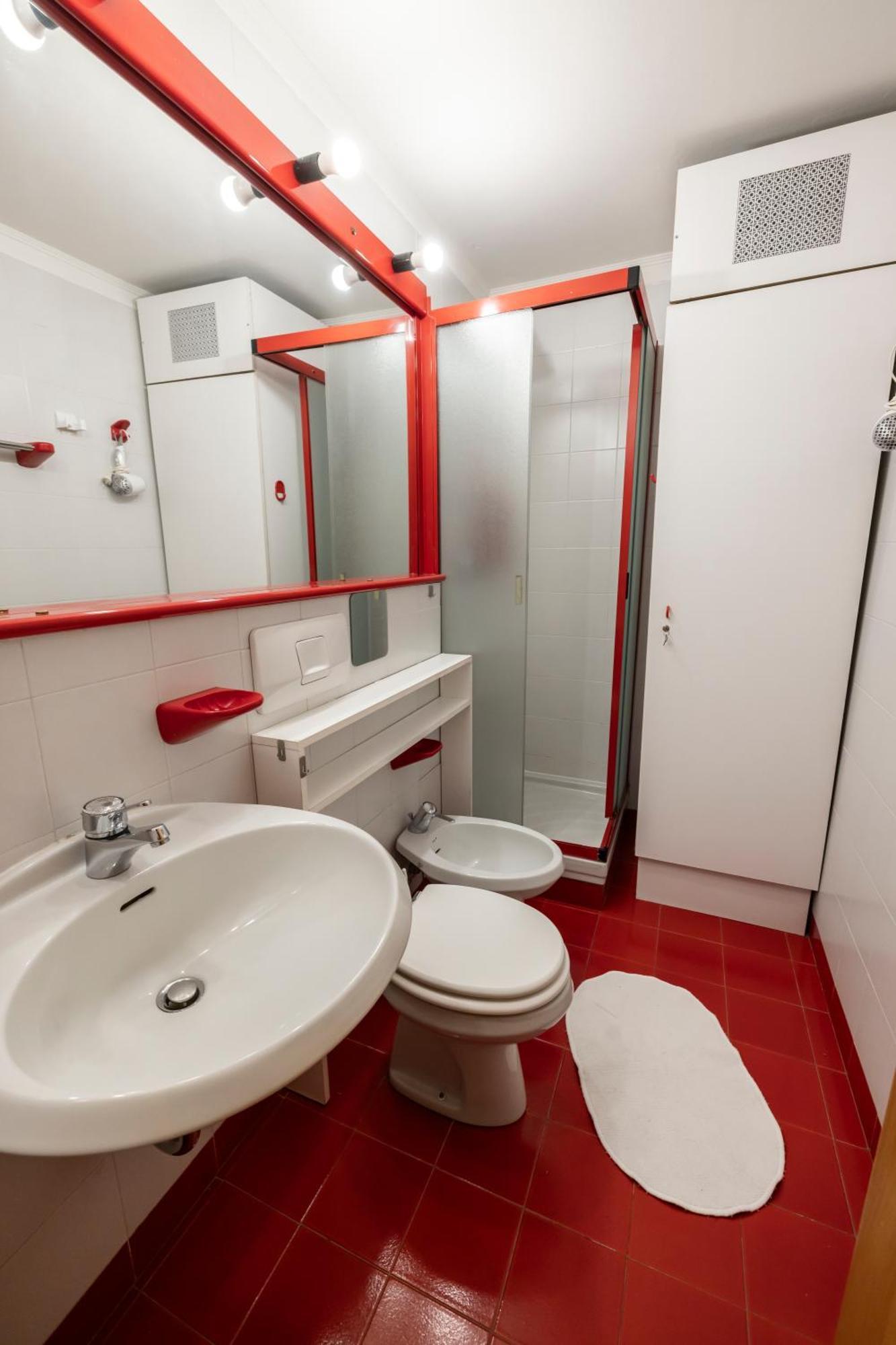 Erikzang - Cervinia Ski In Ski Out Apartments เบรยล์-แชร์วิเนีย ภายนอก รูปภาพ